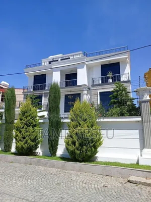 Furnished 9bdrm House in ሀያት ዞን, Bole for sale