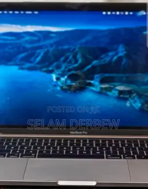 New Laptop Apple MacBook Pro 2016 16GB Intel Core I7 SSD 512GB