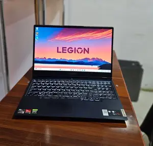 New Laptop Lenovo Legion 5 16GB AMD Ryzen 5 SSD 512GB