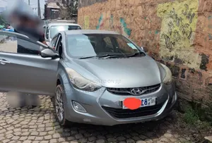 Hyundai Avante 2013 Gray