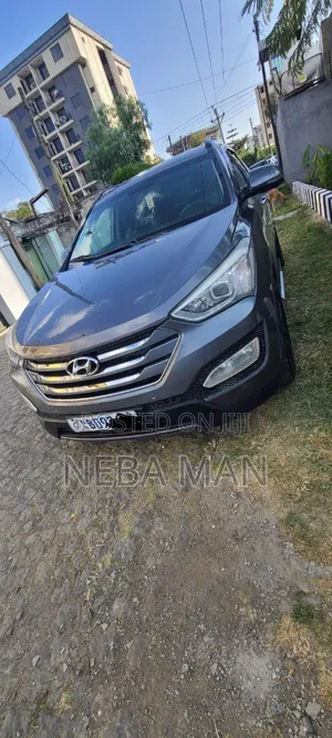 Hyundai Santa Fe 2015 Gray