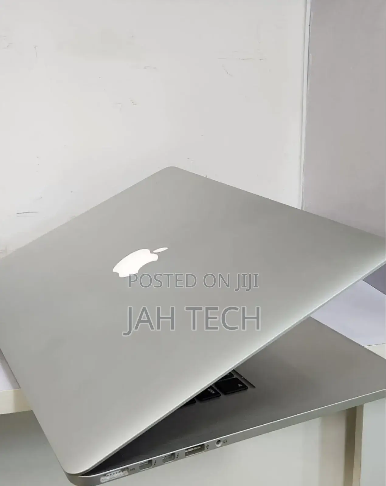 New Laptop Apple MacBook Pro 2015 16GB Intel Core I7 SSD 512GB