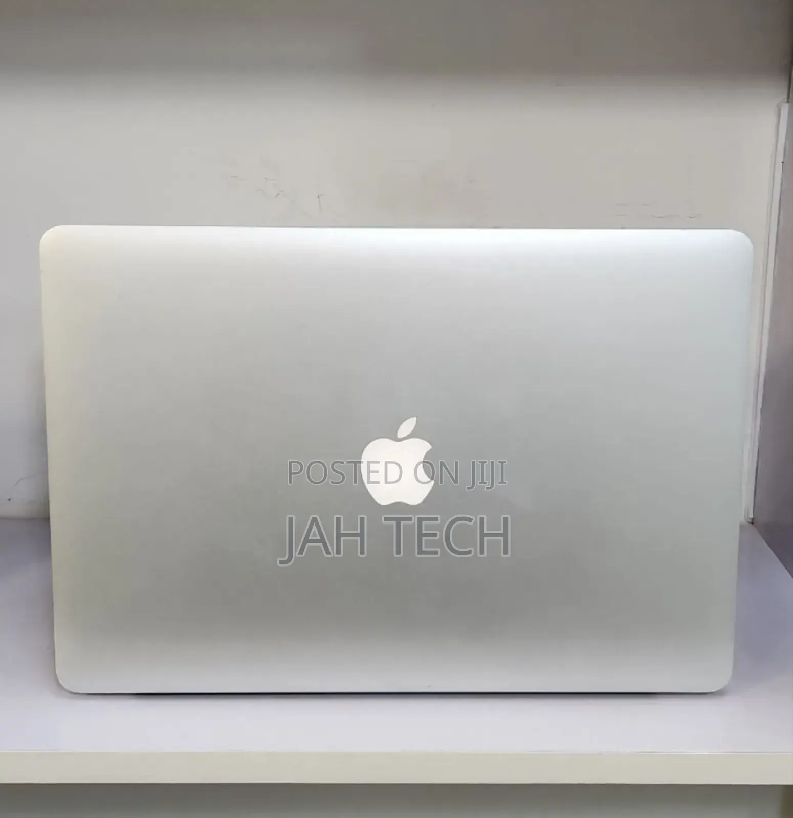 New Laptop Apple MacBook Pro 2015 16GB Intel Core I7 SSD 512GB