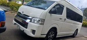 Toyota HiAce 2021 White