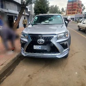 Toyota Hilux 2019 Silver