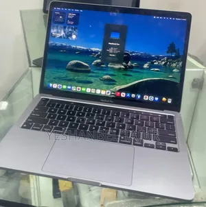New Laptop Apple MacBook Pro 2020 M1 16GB Apple M1 Pro SSD 256GB