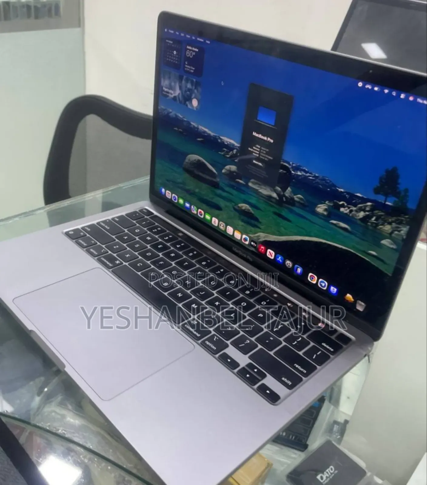 New Laptop Apple MacBook Pro 2020 M1 16GB Apple M1 Pro SSD 256GB