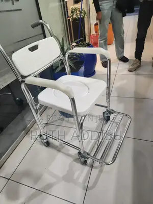 Commode Wheelchair較高wheelchair做好wheelchair麻煩wheelchair輕輕commoe Medical