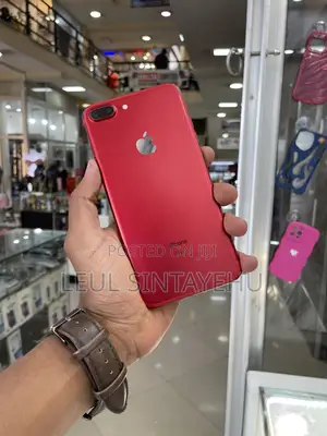 Apple iPhone 7 Plus 128 GB Red
