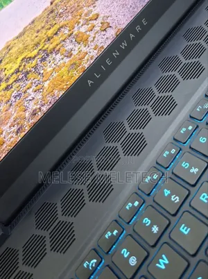 New Laptop Alienware M17x R2 16GB Intel Core I9 SSD 1T