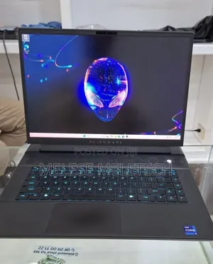 New Laptop Alienware M17x R2 16GB Intel Core I9 SSD 1T