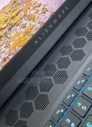 New Laptop Alienware M17x R2 16GB Intel Core I9 SSD 1T