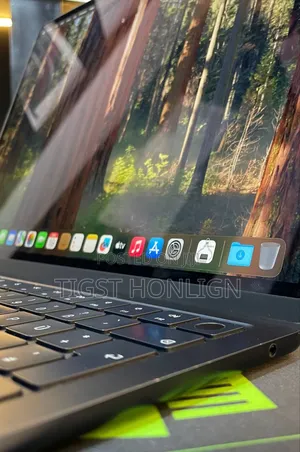 New Laptop Apple MacBook Air 16GB Apple M2 SSD 1T