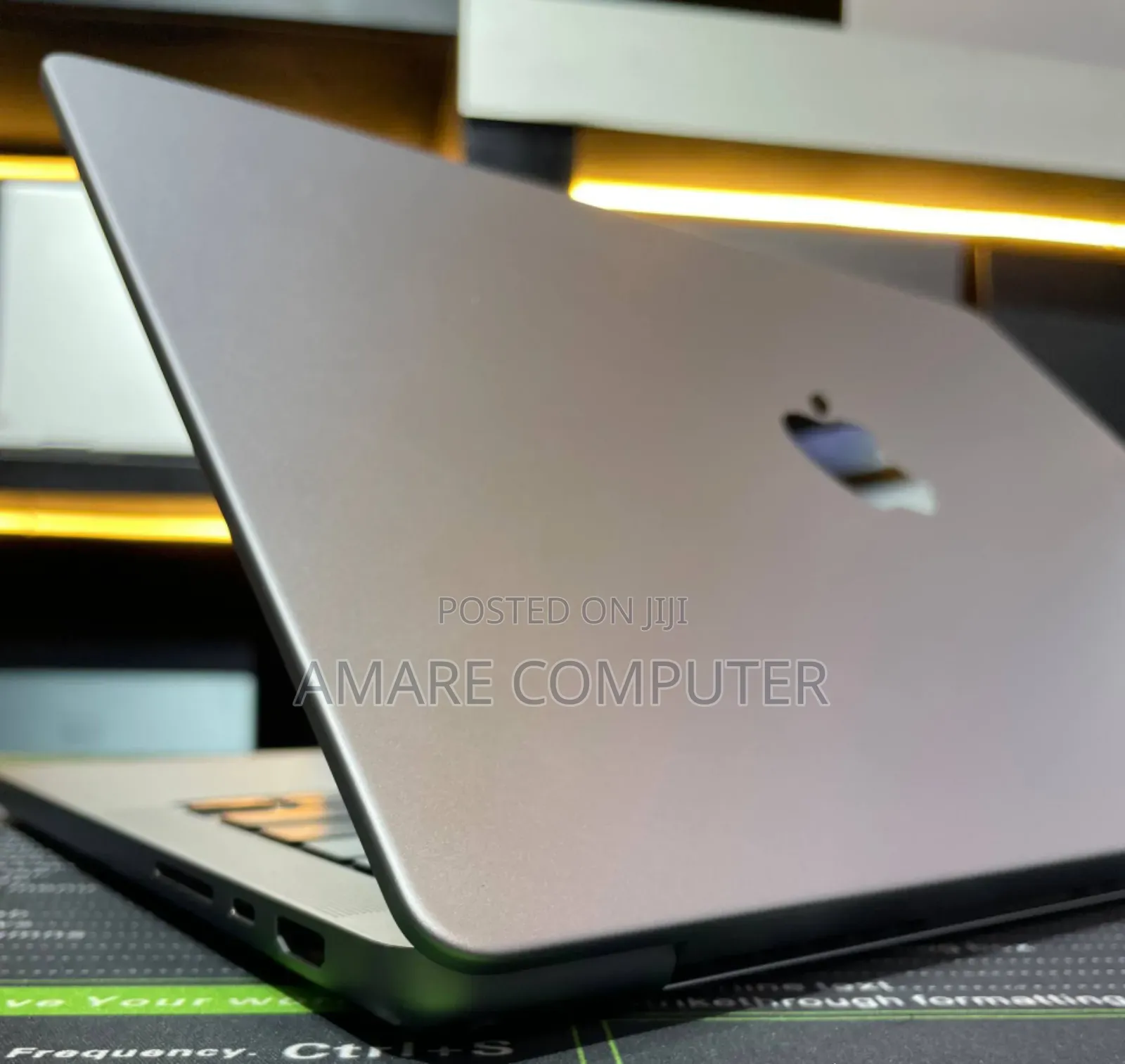 New Laptop Apple MacBook Pro M1 32GB Apple M1 Pro SSD 512GB