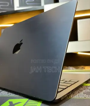 New Laptop Apple MacBook Air 2022 M2 24GB Apple M2 SSD 1T