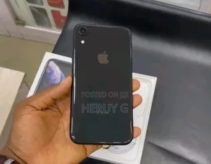 New Apple iPhone XR 64 GB Black