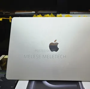 New Laptop Apple MacBook 8GB Apple M3 Pro SSD 256GB