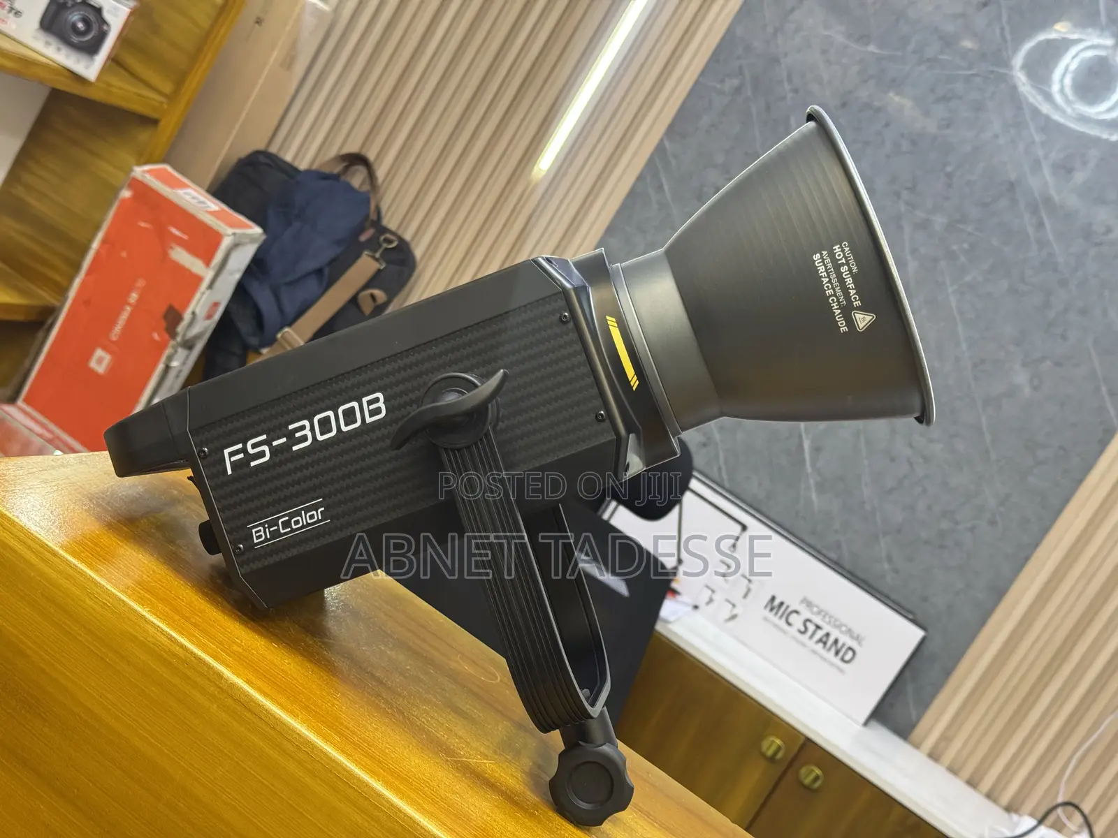 Nanlite Fs-300 Light