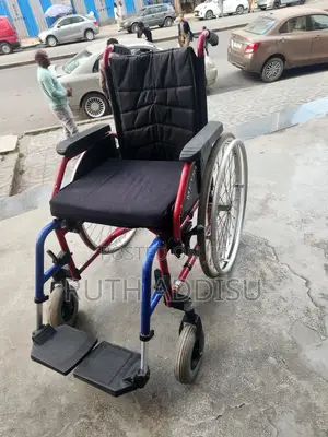 Smoth Movement Wheelchair墳頭wheelchair輕易wheelchair延誤wheelchair Medical