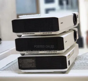 Sony VPL-Dx102 Projector