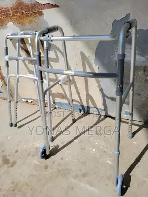 Walker嶺鄜walking Aid/Walker從來for Physically Challenged