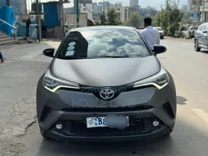 Toyota C-HR 2021 Gray