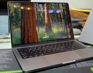 New Laptop Apple MacBook Pro 2021 M1 32GB Apple M1 Pro SSD 512GB
