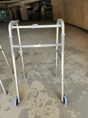With Frontal Rolater Brand New Walker延續walker鳵了pin Folding Walker New