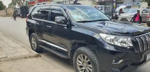 Toyota Land Cruiser Prado 2.8 2017 Black