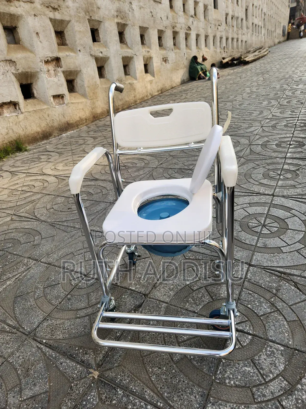 Medical Commode Wheelchair垂釣toilet Wheelchair較為commode Wheelchair New
