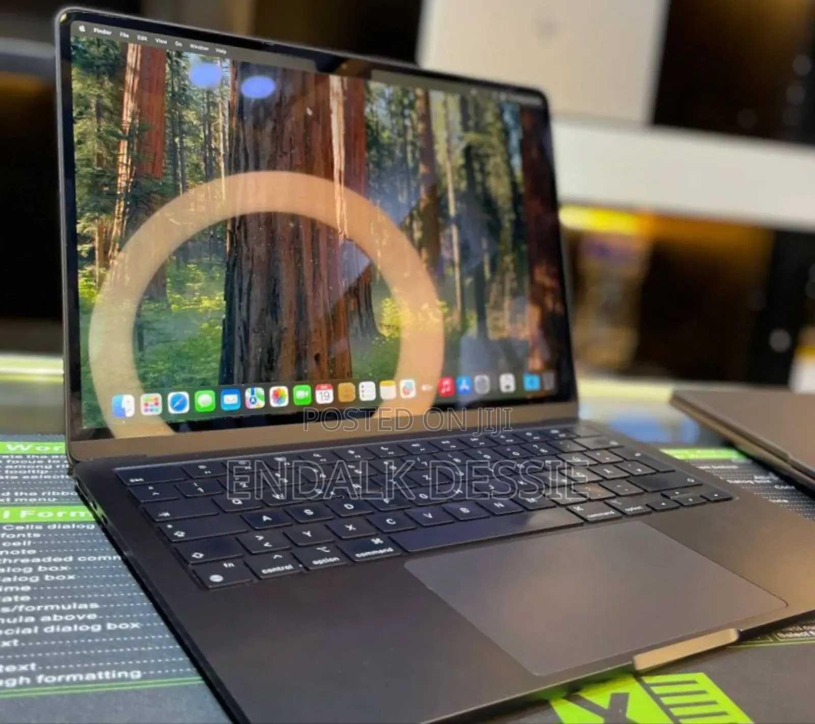 New Laptop Apple MacBook Air 2022 M2 24GB SSD 1T