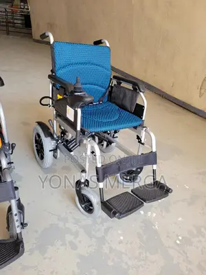 Electric Wheelchair邮蠟wheelchair
Joystick
Footrest爻郟power Wheelchair