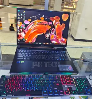 New Laptop MSI Raider GE78 32GB Intel Core I9 SSD 1T