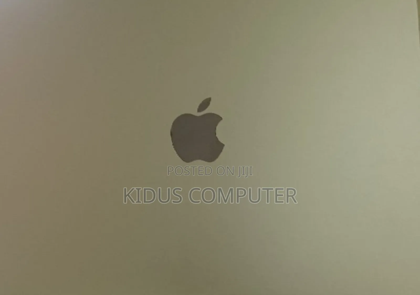New Laptop Apple MacBook Air 2023 M2 8GB Apple M2 SSD 512GB