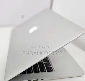 New Laptop Apple MacBook Pro 2014 8GB Intel Core i5 SSD 128GB