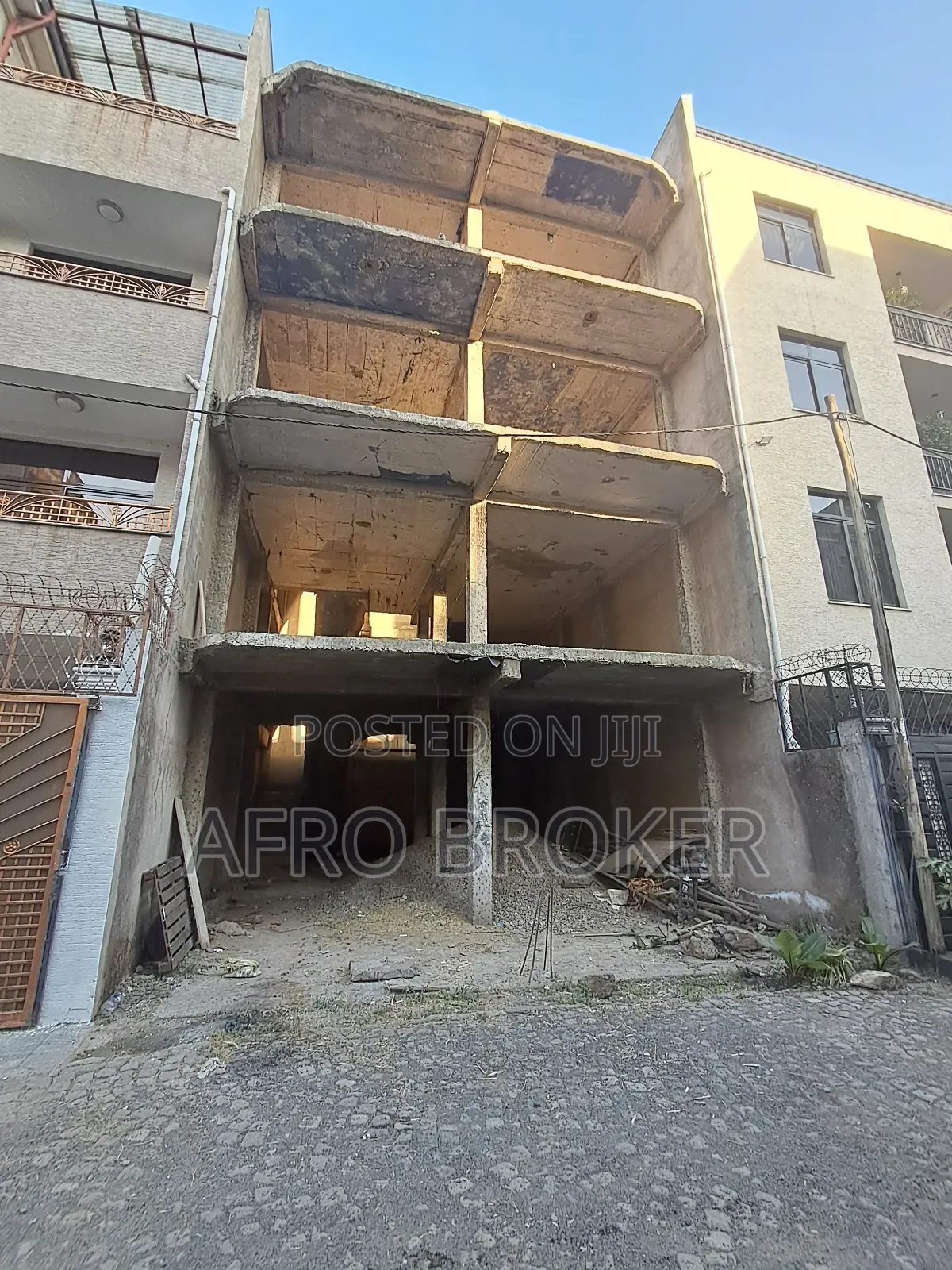 8bdrm House in Alem Bank, Akaky Kaliti for sale