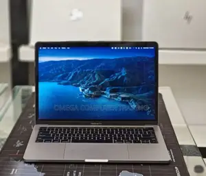 New Laptop Apple MacBook 2016 16GB Intel Core i7 SSD 512GB