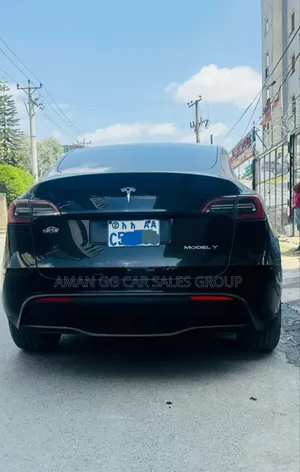 Tesla Model Y 2023 Black