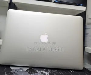 New Laptop Apple MacBook Pro 2015 16GB Intel Core i7 SSD 256GB