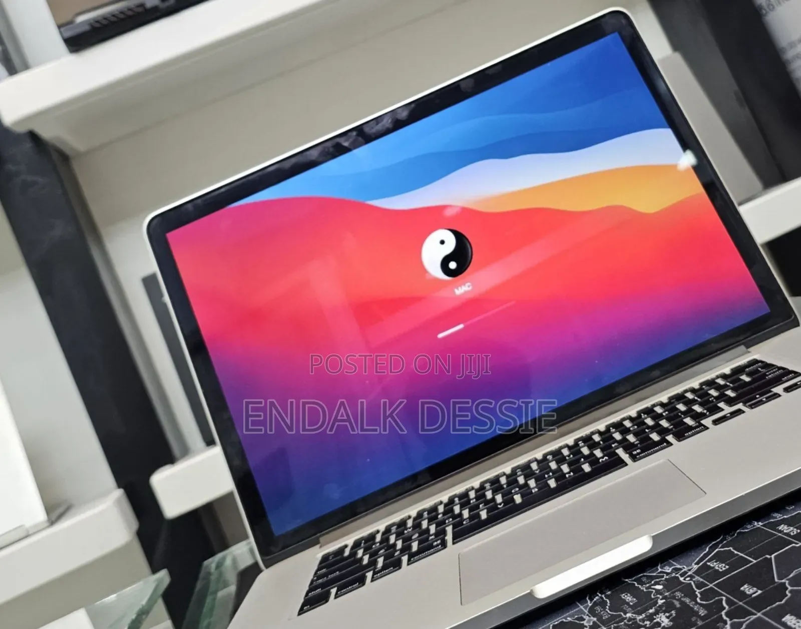 New Laptop Apple MacBook Pro 2015 16GB Intel Core i7 SSD 256GB