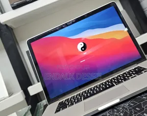 New Laptop Apple MacBook Pro 2015 16GB Intel Core i7 SSD 256GB