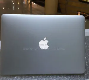 New Laptop Apple MacBook 2015 4GB SSD 128GB