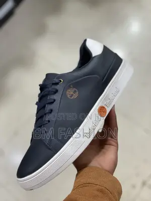 Timberland Low-Top Casual Leather Sneakers in Navy Blue
