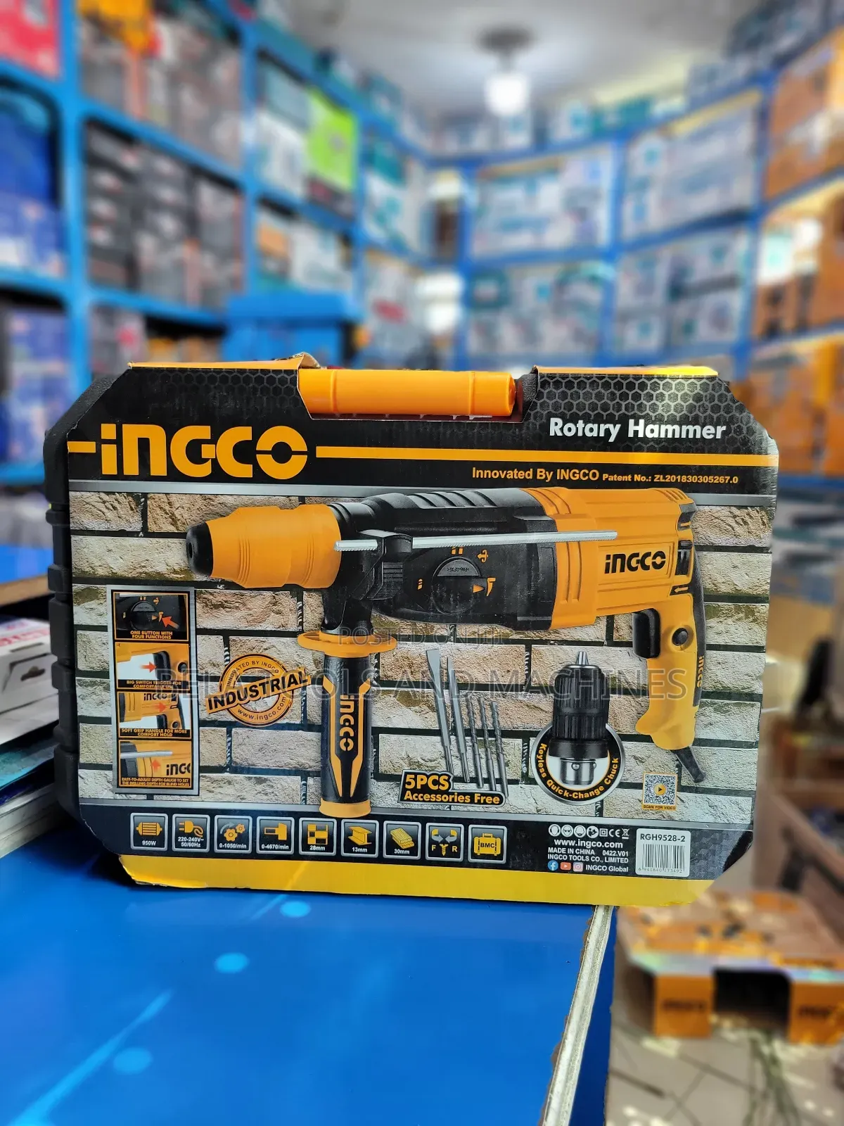 High Quality Ingco 950w Rotary Hammer Drill ( ወደ ታሳሪ ተቀያሪ ቻክ ያለው)