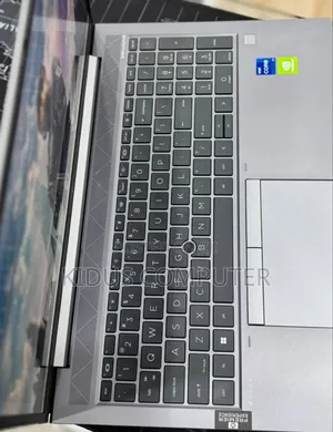 New Laptop HP ZBook 14 16GB Intel Core I7 SSD 512GB