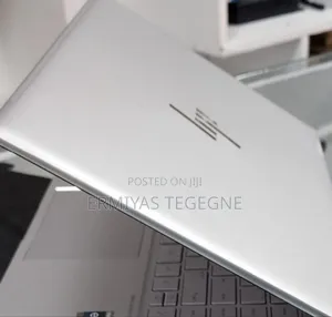 New Laptop HP Envy X360 8GB Intel Core I5 SSD 512GB