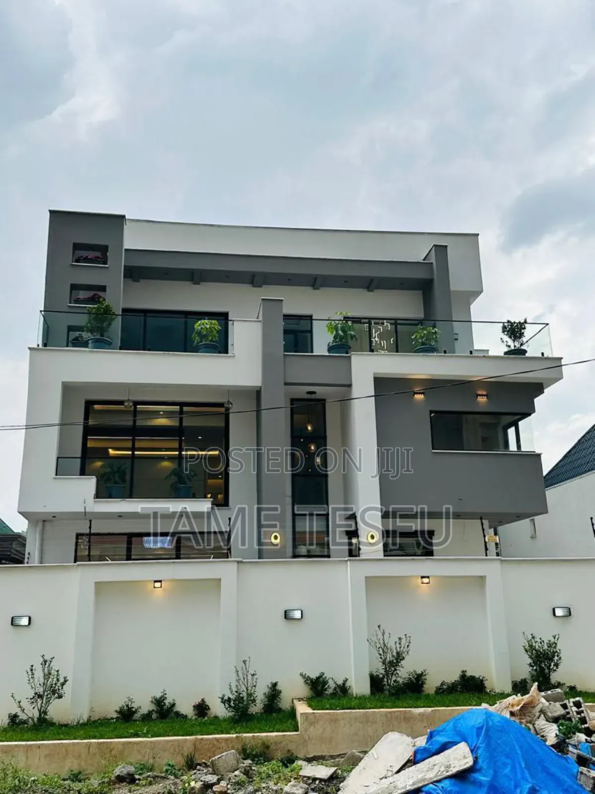 Furnished 10bdrm House in ቦሌ ቡልቡላ, Bole for sale