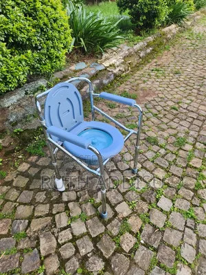 Commode Chair Brand New Adjustable Height堥那commode Chair蝨我commode