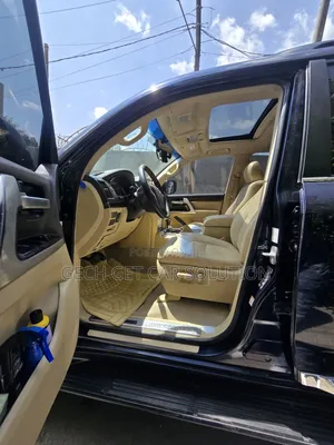 Toyota Land Cruiser 2018 Blue