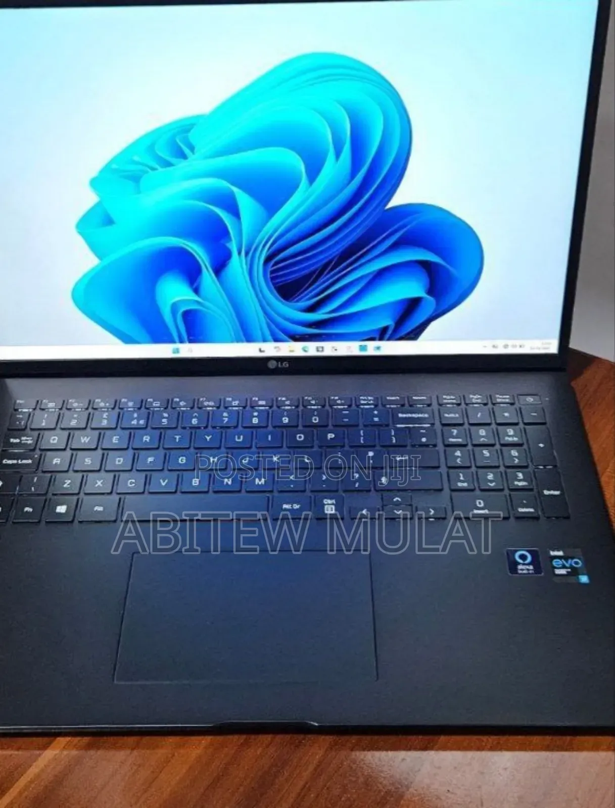 New Laptop LG Gram 15.6 16GB Intel Core I7 SSD 1T